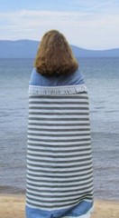 Oversized Round Resort Towel in Fine Turkish Cotton – Navy
