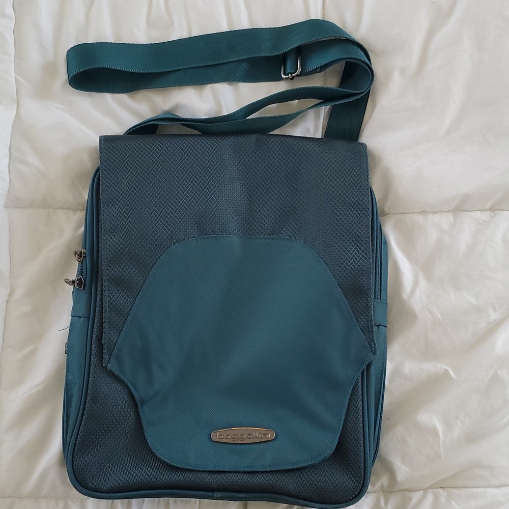 baggallini Teal Travel Organizer Bag for Tablets and multiple devises