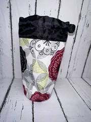 Thirty-One Cinch Top Drawstring Utility Thermal Water Bottle Holder Bag Flower