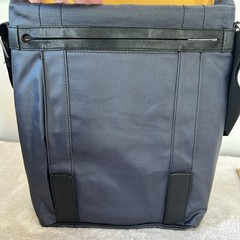 Knomo London Kobe iPad Messenger Crossbody Bag Blue EUC