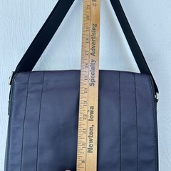 Knomo London Kobe iPad Messenger Crossbody Bag Blue EUC