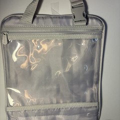 Thirty-One Hanging Traveler Case In Gray And White