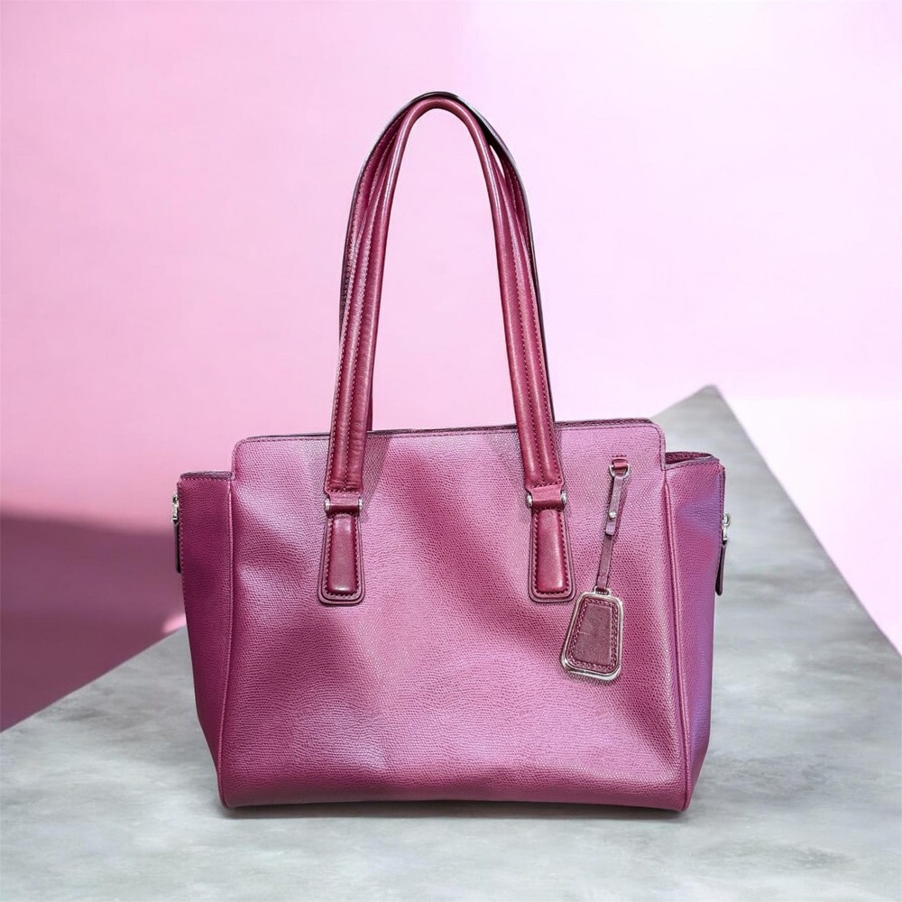 Tumi Travel burgundy leather tote / handbag expendable with double zipper READ