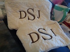 Pottery Barn velvet quilted cosmetic bags Set 2 monogrammed « DSJ » ivory New
