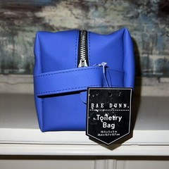 NWT Rae Dunn “ TRAVEL ” Blue Toiletry Cosmetic Bag With Zipper & Handle