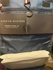 Tommy Hilfiger Mens Hanging Travel Kit and Toiletry Organizer navy blue