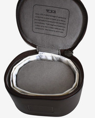 NEW TUMI Smooth Brown Zip Around SINGLE WATCH ROLL Case Travel Accessory