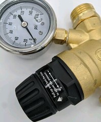 Set Of 2 Water Pressure Regulators For RV Brass Adjustable Reducer Gauge 3/4&Prime; V2