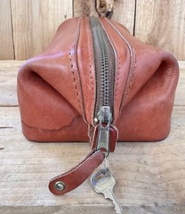 Bosca Utili-Kit Leather Toiletry Bag Brown Zip Up Retro Dope kit