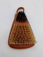 Vtg Leather Men&rsquo;s Travel Brush with Zippered Accessory Pouch