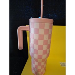Hydrapeak Limited Edition Voyager pink and white checker pattern