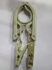 Multi Purpose Travel Hotel Vacation Foldable Hanger hooks clothespins lingerie