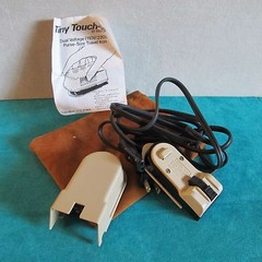TINY TOUCH-UP PURSE SIZE TRAVEL IRON – dual voltage – w pouch