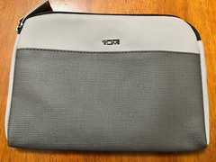 TUMI for Delta Amenity Travel Zipper Pouch Gray 9 x 6&Prime;