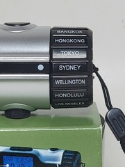 Magellan&rsquo;s Getaway Essentials World Time Alarm Clock and Flash Light WORKS