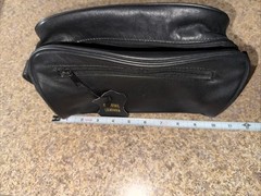 Black Toiletry Genuine Leather Shaving Kit Travel Traveling Bag Black EUC 2 Zipp