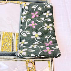 Travelon Hanging Toiletry Makeup Cosmetics Travel Bag Flowered Fold Out NEW