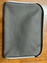 TUMI for Delta Amenity Travel Zipper Pouch Gray 9 x 6&Prime;