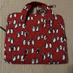 VERA BRADLEY QUILTED HANGING TRAVEL ORGANIZER BAG Playful Penguins W/ Scarf Red