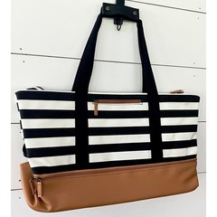 DSW Weekender Canvas Large Tote With Extra Compartments – NEW