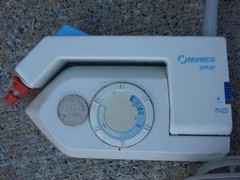 Norelco spray travel iron TI-65 TI65 110V hotel business foldable vacation