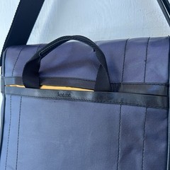 Knomo London Kobe iPad Messenger Crossbody Bag Blue EUC