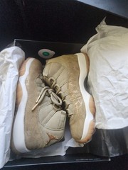 Jordan Air Jordan 11 Retro (GS) women&rsquo;s size 8 High Top Sneaker Gold New
