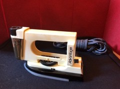 Advantage Spray Mist Travel Iron Model 2321E Convertible Flat Storage