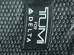 TUMI for Delta Amenity Travel Zipper Pouch Gray 9 x 6&Prime;