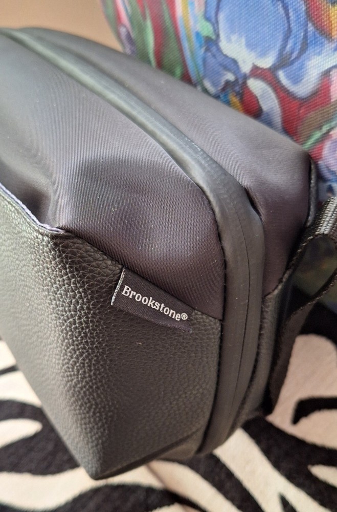 BROOKSTONE COMPACT TOILETRY KIT- VEGAN LEATHER