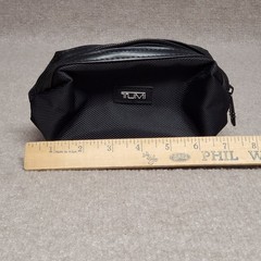 Tumi for Delta Black Travel Toiletry Cosmetic Bag Zipper Pouch Silver Logo Bag