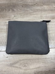 TUMI Delta Airlines Premium Amenity Case – Textured Gray Toiletry Bag 7 x 6 NEW