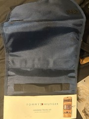 Tommy Hilfiger Mens Hanging Travel Kit and Toiletry Organizer navy blue