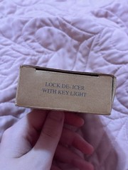 Never Used 1996 Avon Lifestyle Solutions Keychain Lock De-Icer With Key Light