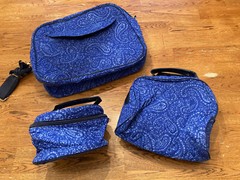 3 Piece Travel Set Blue Paisley Pattern Lightweight Weekend Bags LG 13 x 10 x 5&Prime;