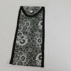 Handmade Heat Resistant Curling Iron Flat Iron Holder Travel Bag Black White