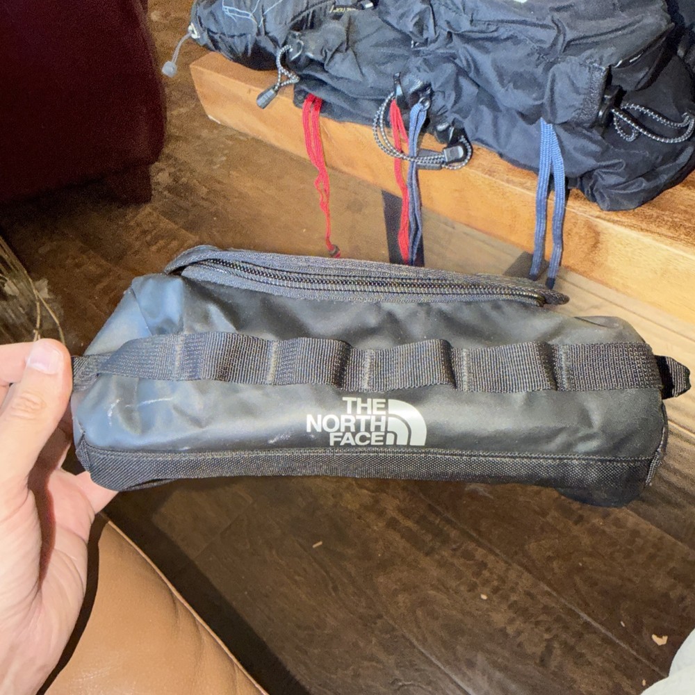 The North Face Base Camp Travel Canister Small Black Toiletry Bag Dopp Kit