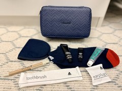 MISSONI Never Used Navy Leather Embossed Amenity Travel Kit/Cosmetic Zip-Case