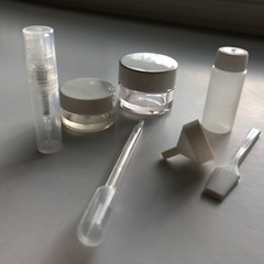 Cosmetic Jars Bottles Pipet Spatula Funnel 7 Piece Travel Containers Kit VB7W