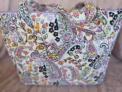VERA BRADLEY MADDALENA PAISLEY X LARGE GRAND TRAVEL TOTE**NEW WITH TAGS**