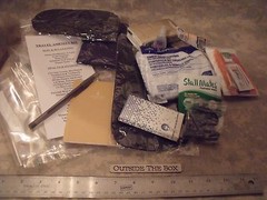 Emergency/Survival: « Travel Amenity Kit » Gear for Comfort and Hygiene, 25+ Items